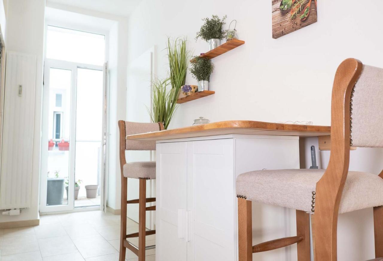 2 Rooms & Balcony - Top Location! 维也纳 外观 照片